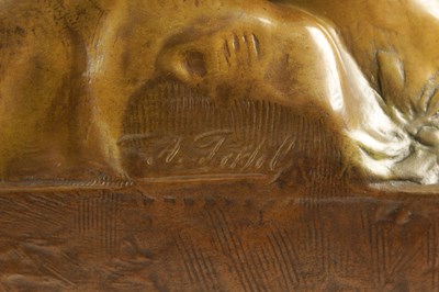 Lot 613 - ADOLF JOSEF POHL (1872-1930) AN ARTS AND CRAFTS TWO-COLOUR PATINATED BRONZE SCULPTURE L'AMOUR