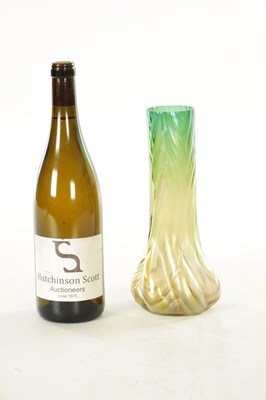 Lot 15 - AN ART NOUVEAU LOETZ TYPE IRIDESCENT GLASS VASE
