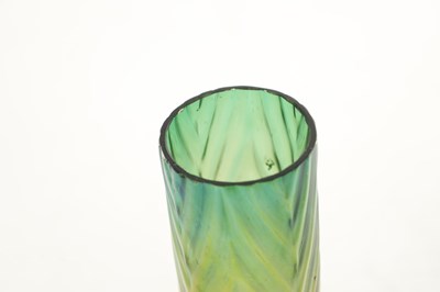 Lot 15 - AN ART NOUVEAU LOETZ TYPE IRIDESCENT GLASS VASE