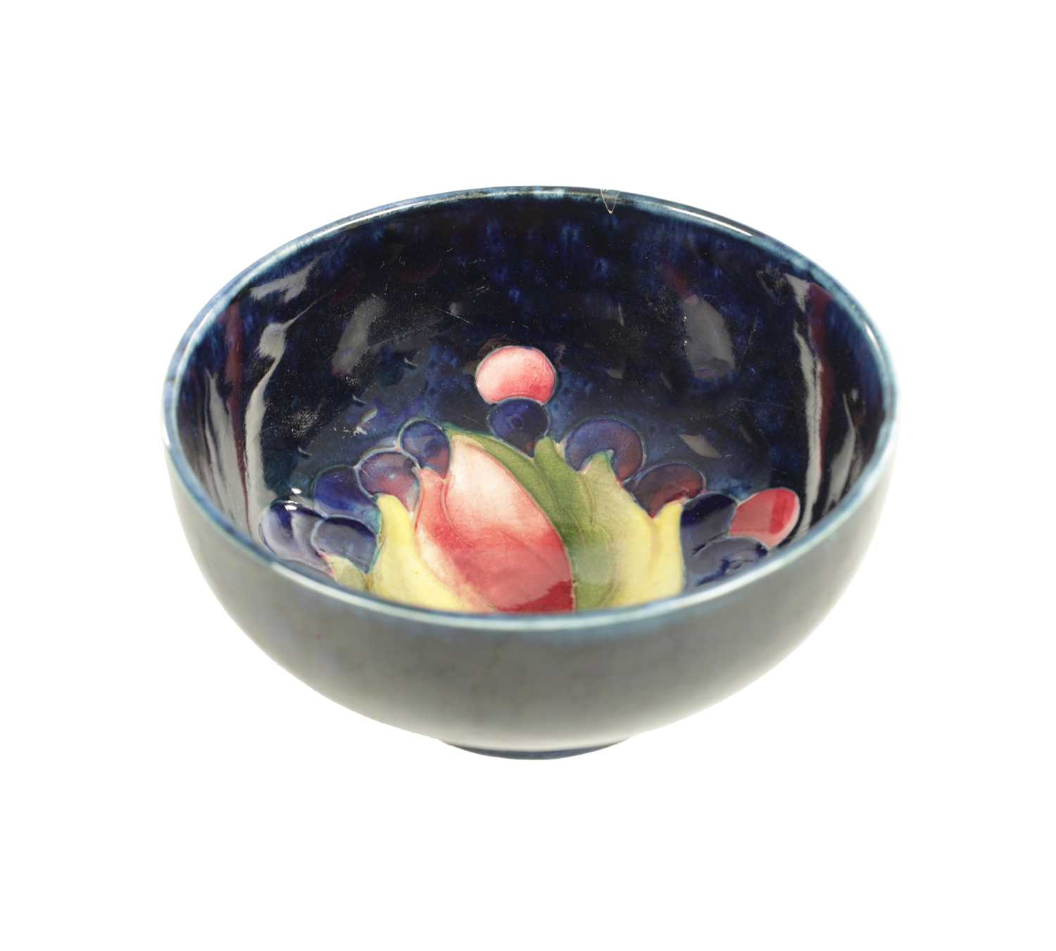 Lot 39 - A WILLIAM MOORCROFT SMALL-FOOTED BOWL CIRCA 1930'S/40'S