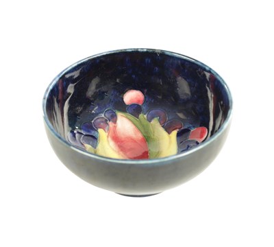 Lot 39 - A WILLIAM MOORCROFT SMALL-FOOTED BOWL CIRCA 1930'S/40'S