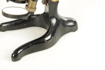 Lot 560 - A 20TH CENTURY E. LEITZ WETZLAR MONOCULAR MICROSCOPE NUMBER 190500