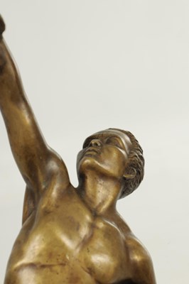 Lot 789 - A 20TH CENTURY BRONZE SCULPTURE