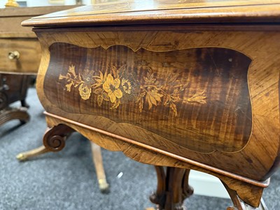 Lot 1210 - A FINE MID 19TH CENTURY MARQUETRY PANELLED KINGWOOD TEAPOY