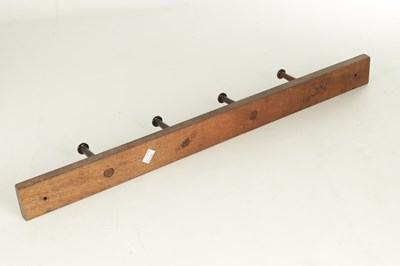 Lot 918 - JOHN HOWARD & SO, LONDON. A 19TH CENTURY MAHOGANY HANGING COAT HOOK