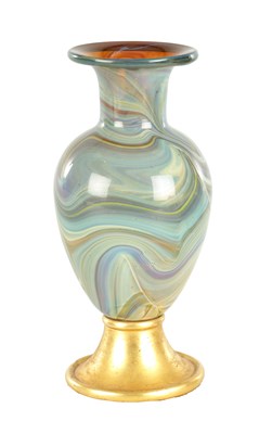 Lot 8 - AN EARLY VENETIAN CALCEDONIO COLOURED GLASS VASE