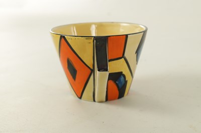 Lot 84 - AN EARLY 20TH CENTURY CLARICE CLIFF PART TEA SERVICE