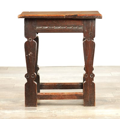 Lot A 17TH CENTURY STYLE JOINED OAK JOINT STOOL