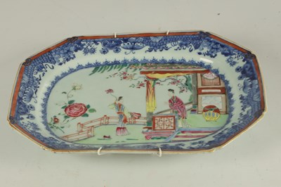 Lot 178 - AN 18TH CENTURY CHINESE FAMILLE ROSE CLIPPED RECTANGULAR DISH