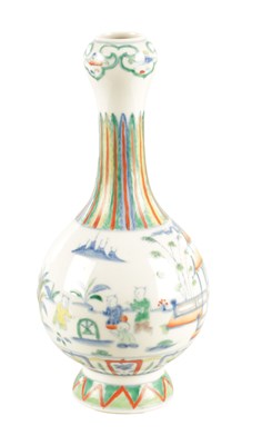 Lot 232 - A LATE CHINESE POLYCHROME BULBOUS VASE WITH TAPERED NECK AND SWOLLEN TOP