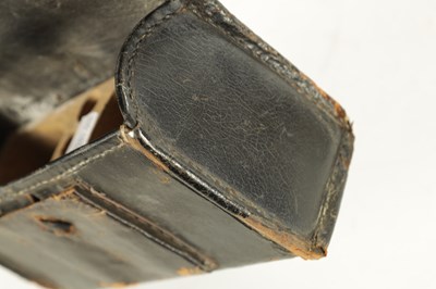 Lot 546 - A FRENCH EMPIRE INFANTRY GRENADIERS LEATHER CARTRIDGE POUCH