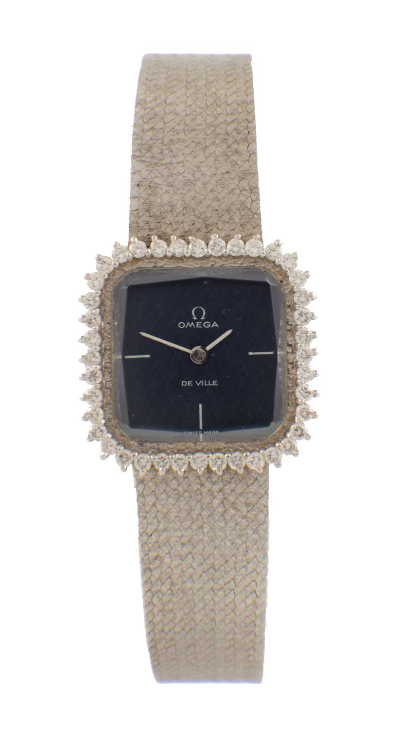 Lot 1412 - A LADIES 18CT WHITE GOLD AND DIAMOND SET OMEGA DE VILLE WRIST WATCH
