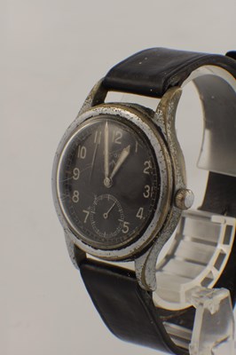 Lot 1390 - A WW2 "DIRTY DOZEN" RECORD MILITARY WRIST WATCH
