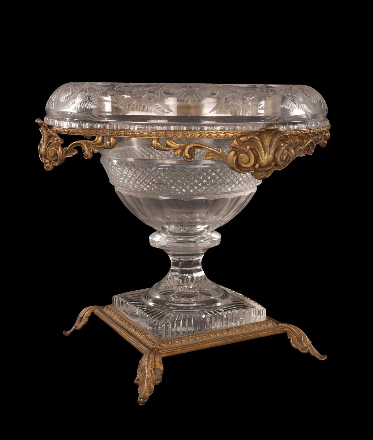 Lot 24 - A 19TH CENTURY BACCARAT STYLE CRYSTAL CUT GLASS AND ORMOLU MOUNTED FRENCH CENTRE PIECE