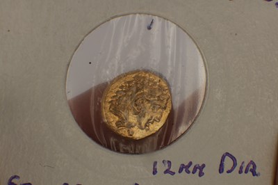 Lot 552 - A MACEDONIAN PHILLIP II 1/4 STATER GOLD COIN