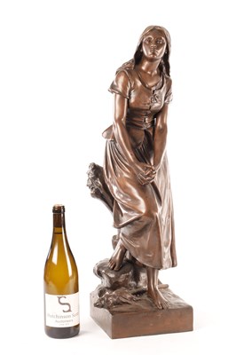Lot 918 - EUGENE LAURENT (1832-1898). A LATE 19TH CENTURY BRONZE SCULPTURE OF A YOUNG MAID
