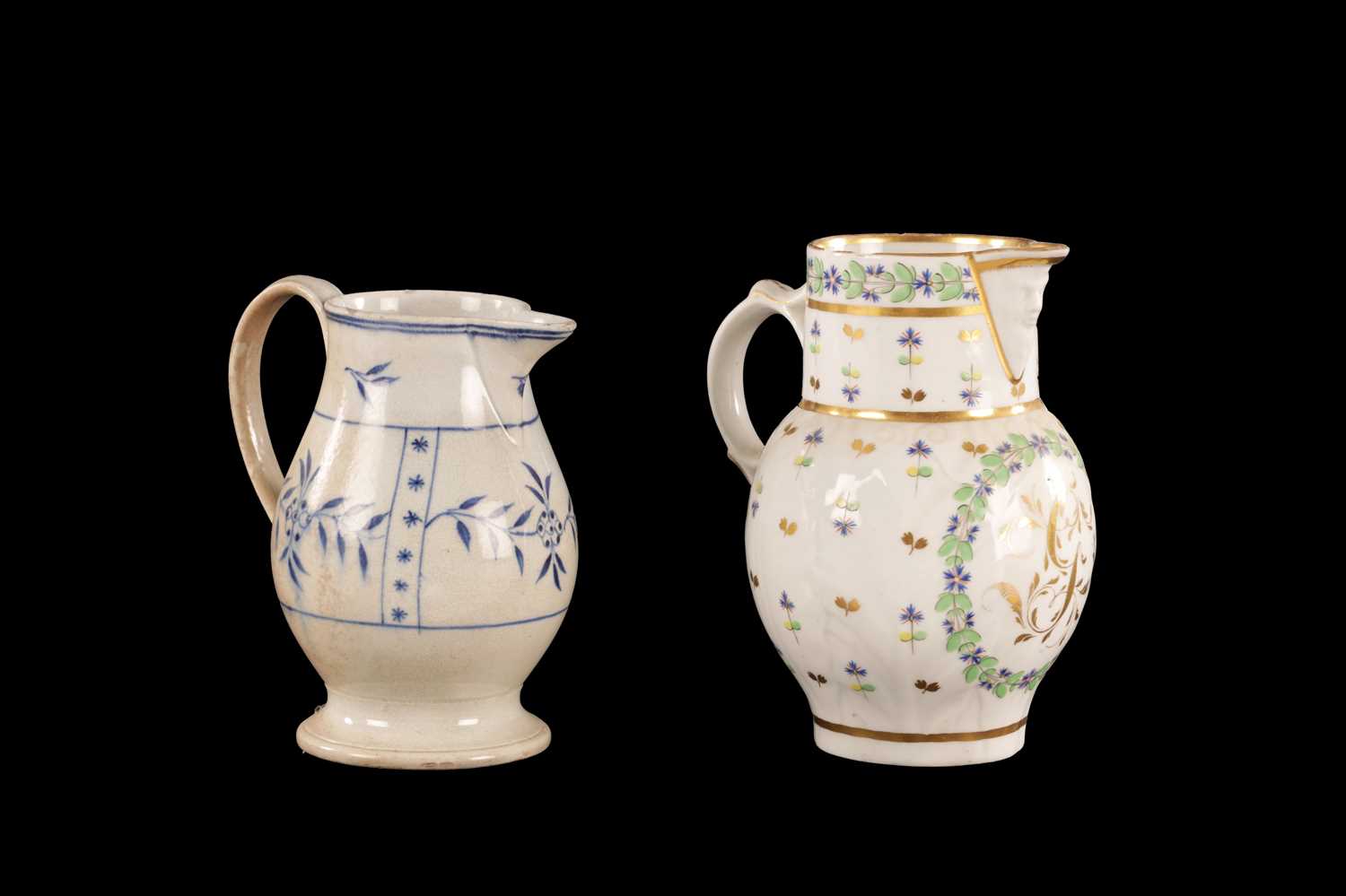 Lot 94 - A LATE 18TH CENTURY CAUGHLEY PORCELAIN CABBAGE LEAF MOULDED JUG