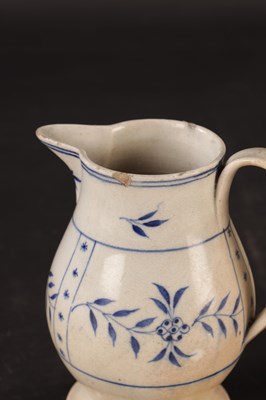 Lot 94 - A LATE 18TH CENTURY CAUGHLEY PORCELAIN CABBAGE LEAF MOULDED JUG