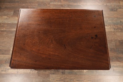 Lot 1364 - A GOOD GEORGE III MAHOGANY CHEST OF DRAWERS OF SMALL SIZE