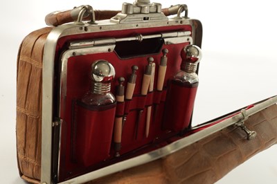 Lot 861 - A VINTAGE CROCODILE LADIES TRAVELING VANITY BAG