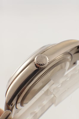 Lot 1446 - A GENTLEMAN’S 18CT WHITE GOLD ROLEX DAY DATE WRIST WATCH