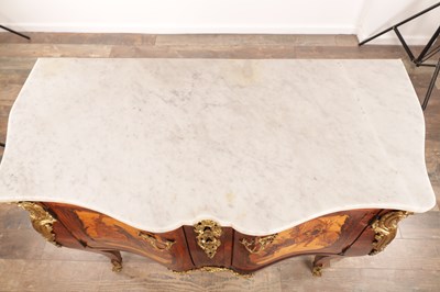 Lot 1159 - LOROMARD PARIS, AN EARLY 19TH CENTURY SIGNED LOUIS XV STYLE KINGWOOD AND MARQUETRY INLAID ORMOLU MOUNTED SERPENTINE FRONTED BOMBE SHAPED COMMODE