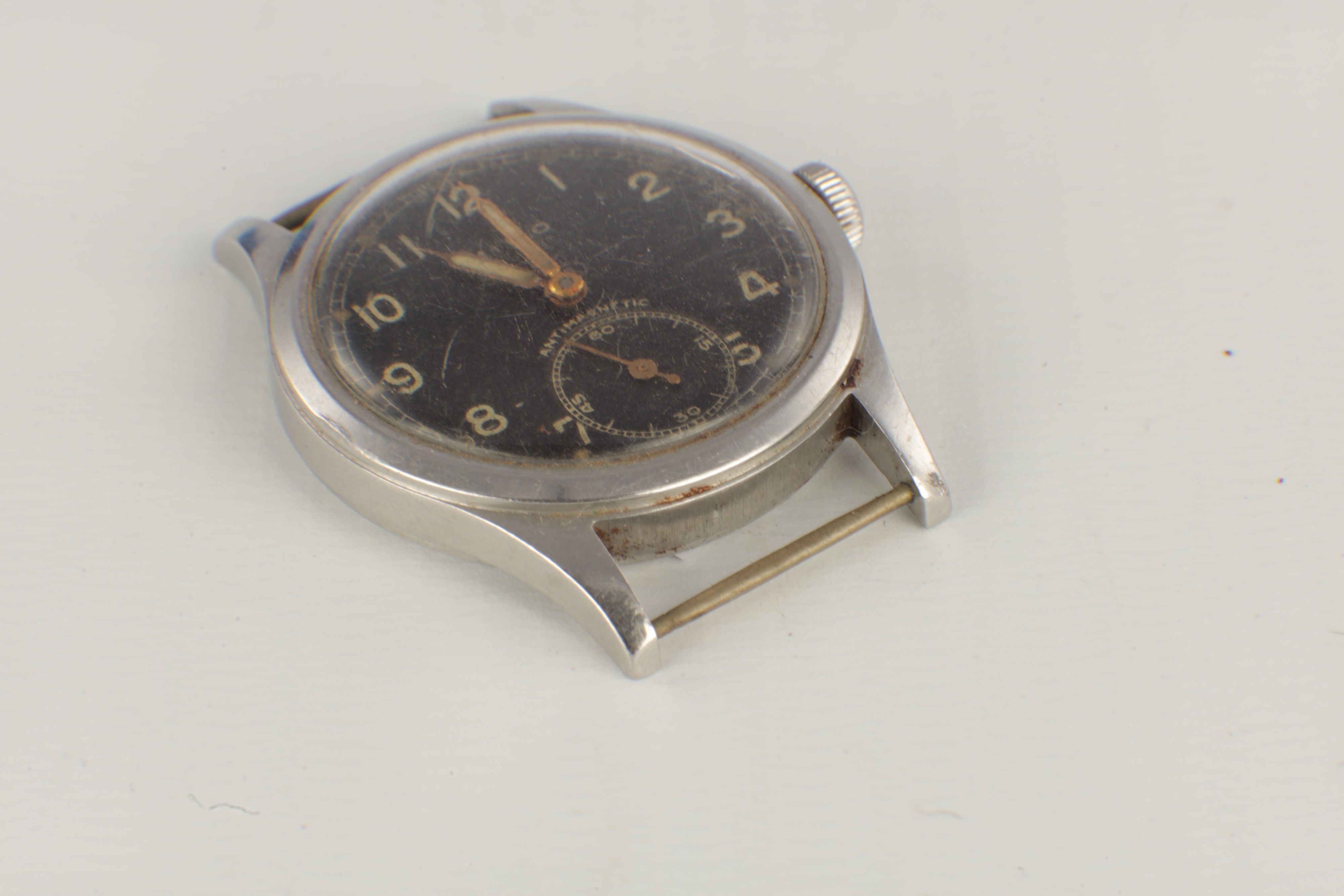 Lot 1388 - A WWII GERMAN MILITARY ISSUE WRIST WATCH