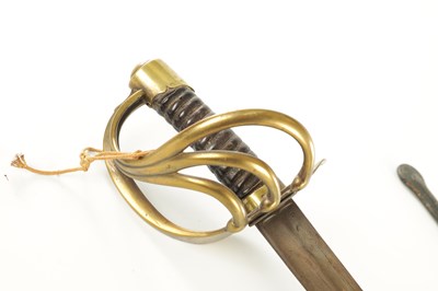 Lot 662 - A 19TH CENTURY FRENCH OFFICERS SWORD