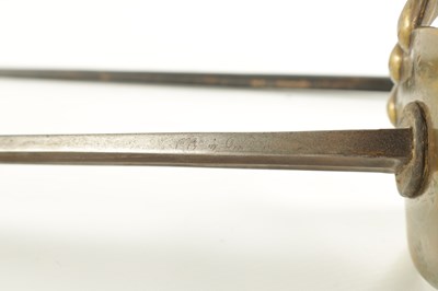 Lot 662 - A 19TH CENTURY FRENCH OFFICERS SWORD