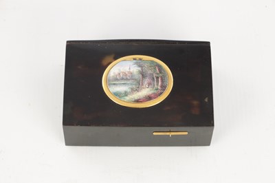 Lot 857 - A MID 19TH CENTURY SWISS TORTOISESHELL SINGING MUSICAL BIRD BOX