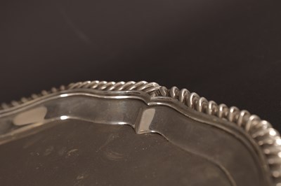 Lot 492 - A LARGE GEORGE V SILVER SALVER