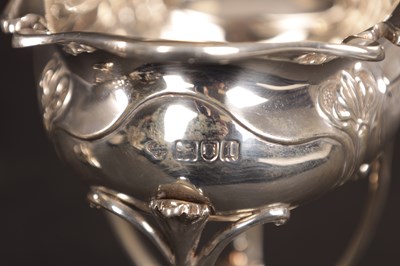 Lot 359 - A FINE PAIR OF ART NOUVEAU SILVER BON BON DISHES