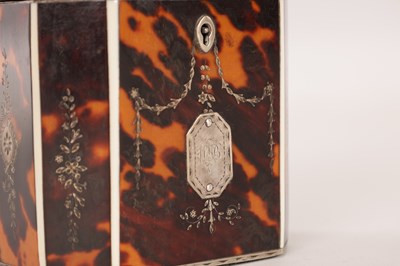 Lot 1075 - A FINE GEORGE III TORTOISESHELL AND SILVER PIQUE-WORK TEA CADDY OF SMALL PROPORTIONS