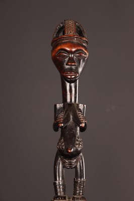Lot 280 - A RARE AFRICAN LUBA-TABWA CARVED HARDWOOD DIGNITARY’S STAFF