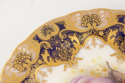 Lot 77 - A SET OF 3 FINE ROYAL WORCESTER FRUIT CABINET PLATES BY A SHUCK AND F.PHILLIPS
