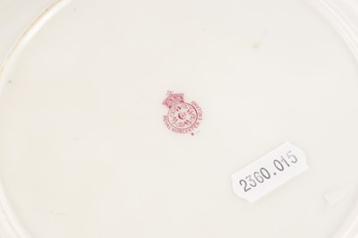 Lot 77 - A SET OF 3 FINE ROYAL WORCESTER FRUIT CABINET PLATES BY A SHUCK AND F.PHILLIPS