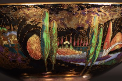 Lot 101 - A FINE WEDGWOOD FAIRYLAND LUSTRE PEDESTAL PUNCHBOWL CIRCA 1920'S DESIGNED BY DAISY MAKEIG-JONES