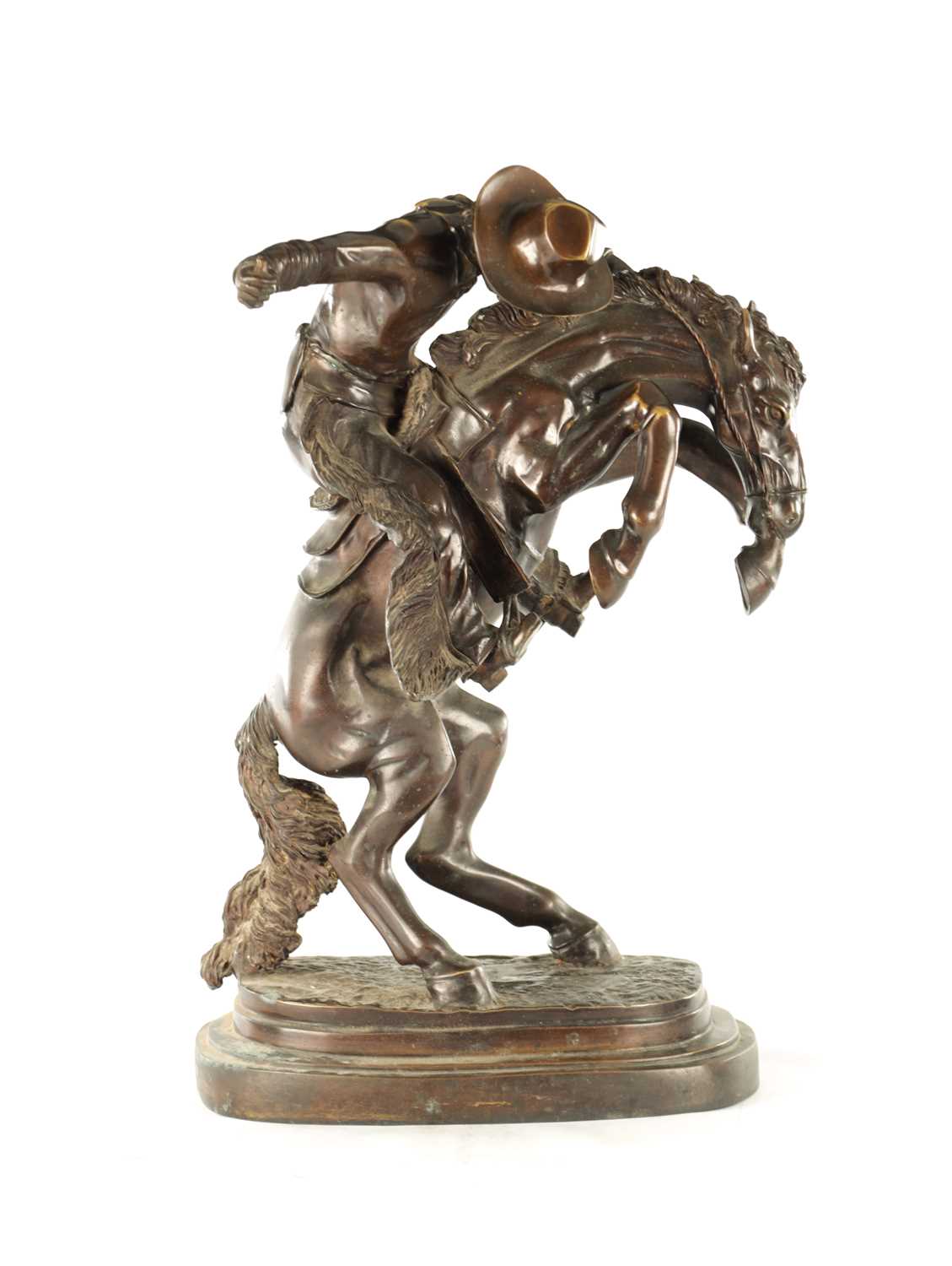 Lot 914 - A 20TH CENTURY BRONZE REMMINGTON STYLE STATUE