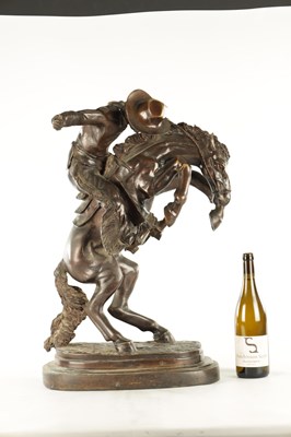 Lot 914 - A 20TH CENTURY BRONZE REMMINGTON STYLE STATUE