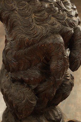 Lot 1141 - A RARE 19TH CENTURY BLACK FOREST CARVED LINDEN WOOD STICK STAND MODELLED AS A BEGGING DOG