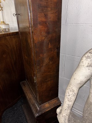 Lot 1611 - ISAC HANWELL, LONDON. AN EARLY 18TH CENTURY BURR WALNUT LONGCASE CLOCK