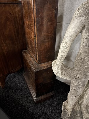 Lot 1611 - ISAC HANWELL, LONDON. AN EARLY 18TH CENTURY BURR WALNUT LONGCASE CLOCK