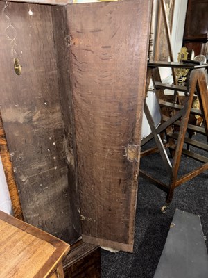 Lot 1611 - ISAC HANWELL, LONDON. AN EARLY 18TH CENTURY BURR WALNUT LONGCASE CLOCK