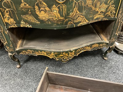Lot 1239 - A 19TH CENTURY ITALIAN CHINOISERIE LACQUERED SERPENTINE SHAPED COMMODE