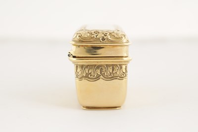 Lot 390 - A GEORGE IV SILVER GILT SNUFF BOX BY PAUL STORR