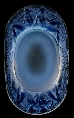 Lot 16 - R. LALIQUE, MEDICI OPALESCENT AND BLUE STAINED...
