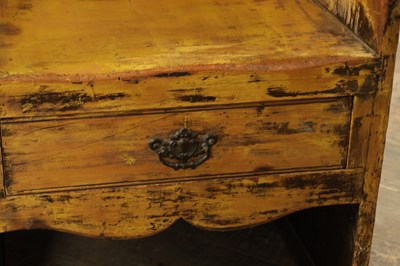 Lot 1289 - AN UNUSUAL EARLY 19TH CENTURY PAINTED PINE LAMBING CHAIR
