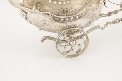 Lot 522 - A LATE 19TH CENTURY CONTINENTAL SILVER NOVELTY BONBON DISH