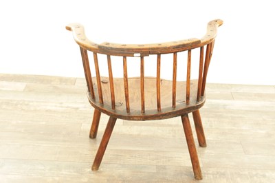 Lot 1216 - A GOOD EARLY 18TH CENTURY ELM PRIMITIVE WELSH STICK BACK CHAIR