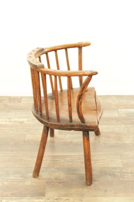 Lot 1216 - A GOOD EARLY 18TH CENTURY ELM PRIMITIVE WELSH STICK BACK CHAIR